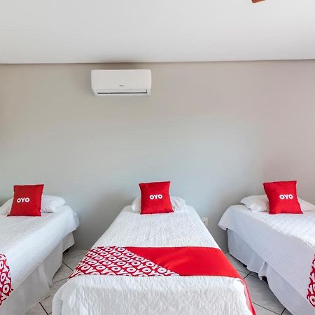 Oyo Portal Torres Hotel Пасу-ді-Торріс Екстер'єр фото